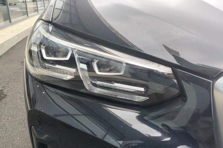 Used BMW X3 2023 xDrive25i M Sport Package Exterior 3