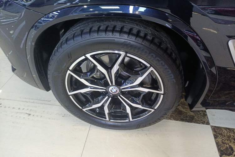 Used BMW X3 2023 xDrive25i M Sport Package Exterior 3