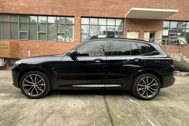 Used BMW X3 2023 Restyled xDrive30i Leading Edition M Night Sky Package Exterior 3