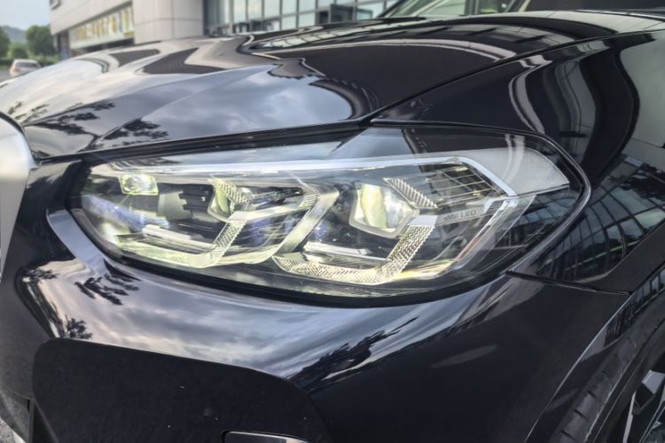 Used BMW X3 2023 xDrive25i M Sport Package Exterior 4
