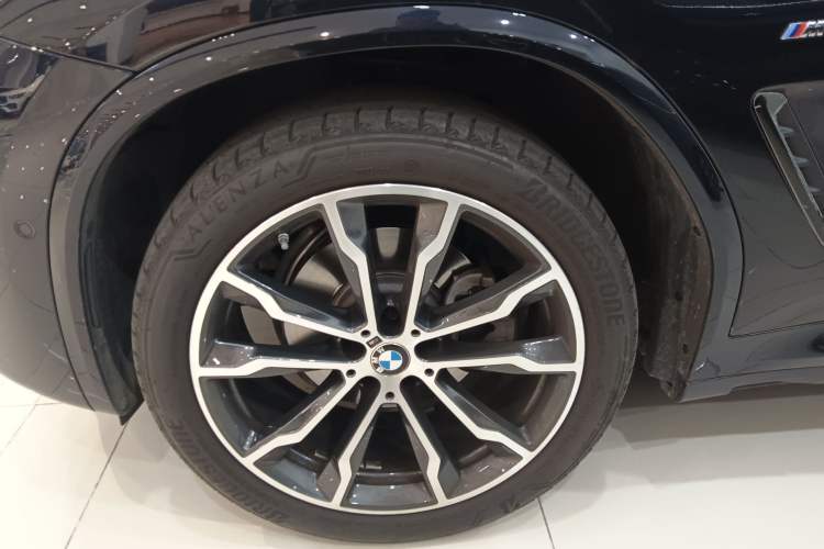 Used BMW X3 2023 Restyled xDrive30i Leading Edition M Night Sky Package Exterior 4