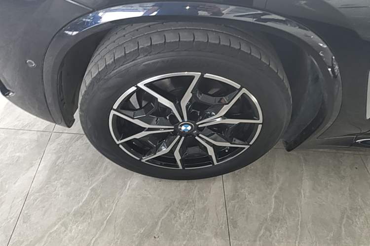 Used BMW X3 2023 xDrive25i M Sport Package Exterior 4