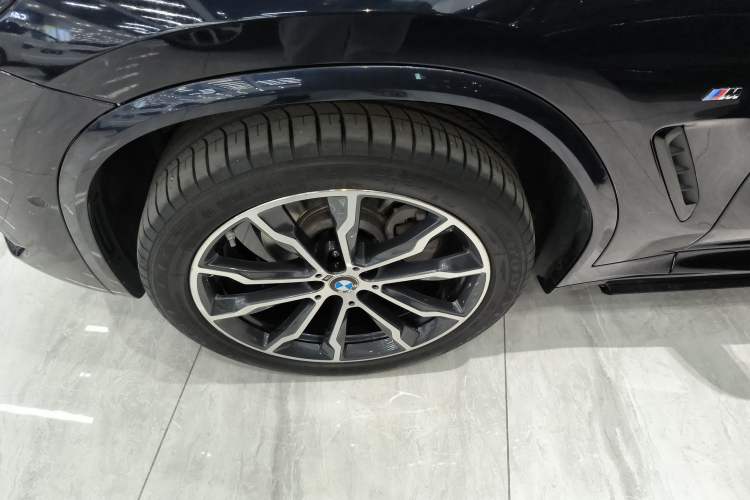 Used BMW X3 2023 xDrive30i Leading Model M Night Edition Package Exterior 4