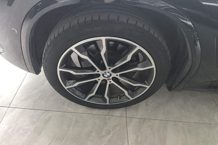 Used BMW X3 2023 Restyled xDrive30i Leading Edition M Night Sky Package Exterior 4