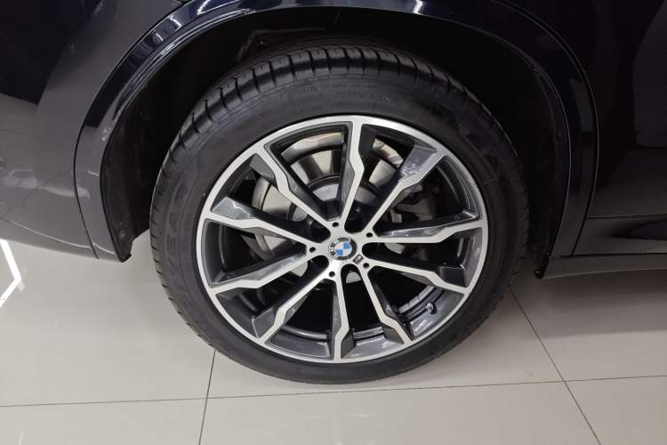 Used BMW X3 2023 Restyled xDrive30i Leading Edition M Night Sky Package Exterior 4