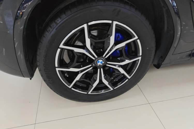 Used BMW X3 2023 xDrive25i M Sport Package Exterior 4
