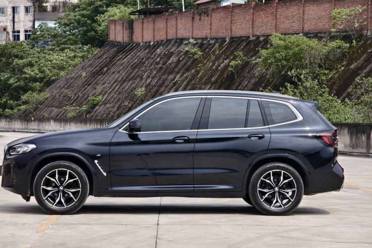 Used BMW X3 2023 xDrive25i M Sport Package Exterior 6