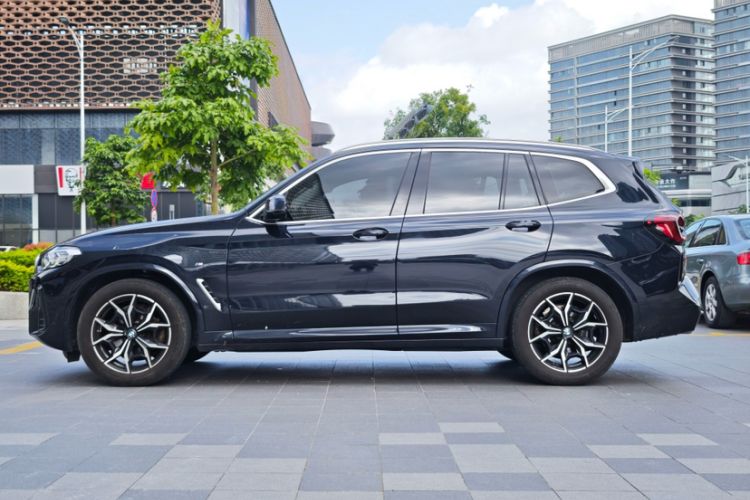 Used BMW X3 2023 xDrive25i M Sport Package Exterior 6