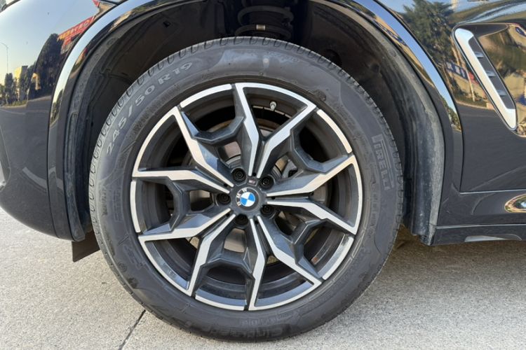 Used BMW X3 2023 xDrive25i M Sport Package Exterior 9