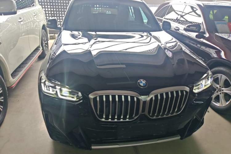 Used BMW X3 2023 xDrive25i M Sport Package Front