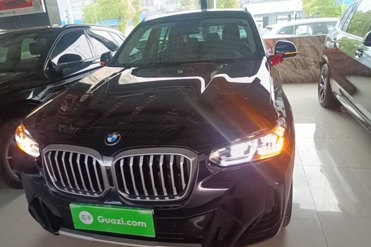 Used BMW X3 2023 xDrive25i M Sport Package Front