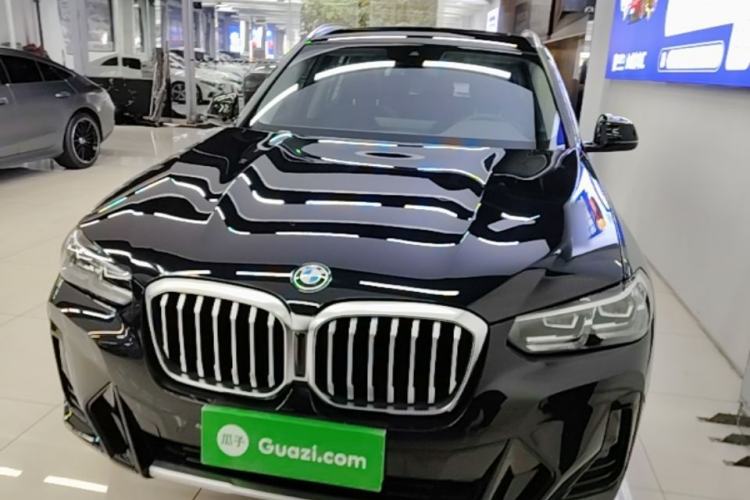 Used BMW X3 2023 xDrive25i M Sport Package Front