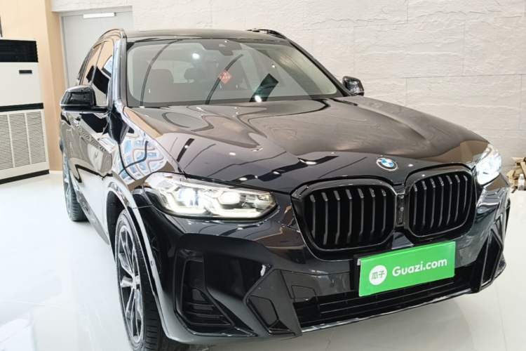 Used BMW X3 2023 xDrive30i Leading Model M Night Edition Package Front Right 45 Deg