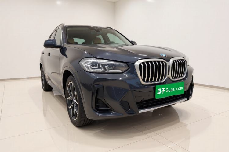 Used BMW X3 2023 xDrive25i M Sport Package Front Right 45 Deg