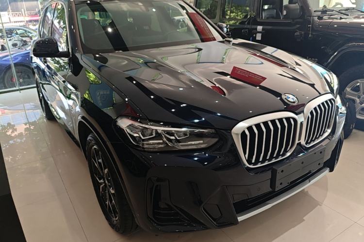 Used BMW X3 2023 xDrive25i M Sport Package Front Right 45 Deg