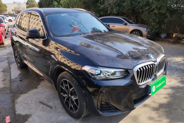 Used BMW X3 2023 xDrive25i M Sport Package Front Right 45 Deg