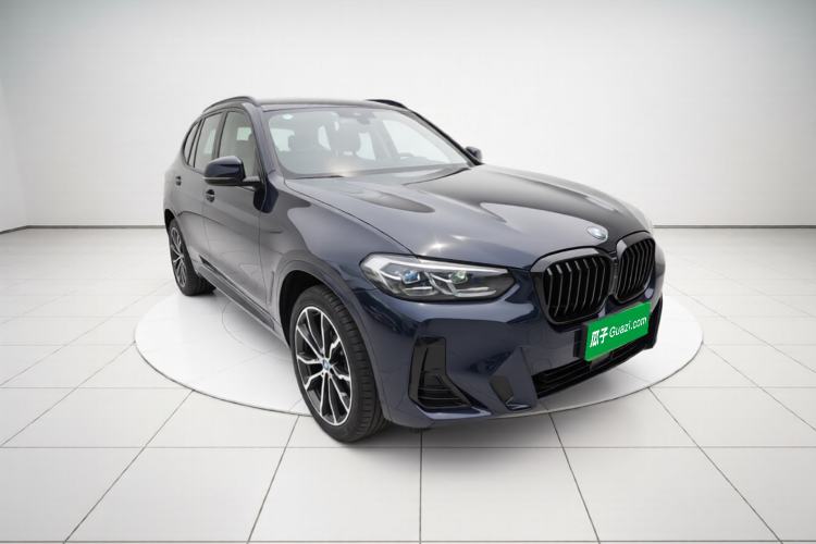 Used BMW X3 2023 Restyled xDrive30i Leading Edition M Night Sky Package Front Right 45 Deg