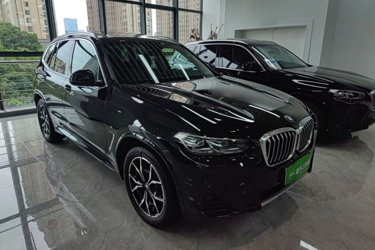 Used BMW X3 2023 xDrive25i M Sport Package Front Right 45 Deg