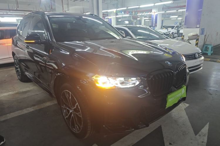 Used BMW X3 2023 Restyled xDrive30i Leading Edition M Night Sky Package Front Right 45 Deg
