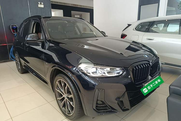 Used BMW X3 2023 Restyled xDrive30i Leading Edition M Night Sky Package Front Right 45 Deg