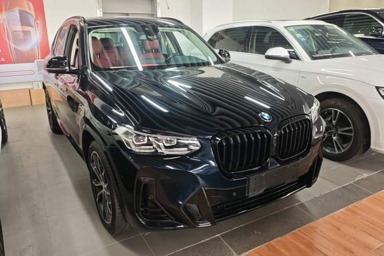 Used BMW X3 2023 xDrive30i Leading Model M Night Edition Package Front Right 45 Deg