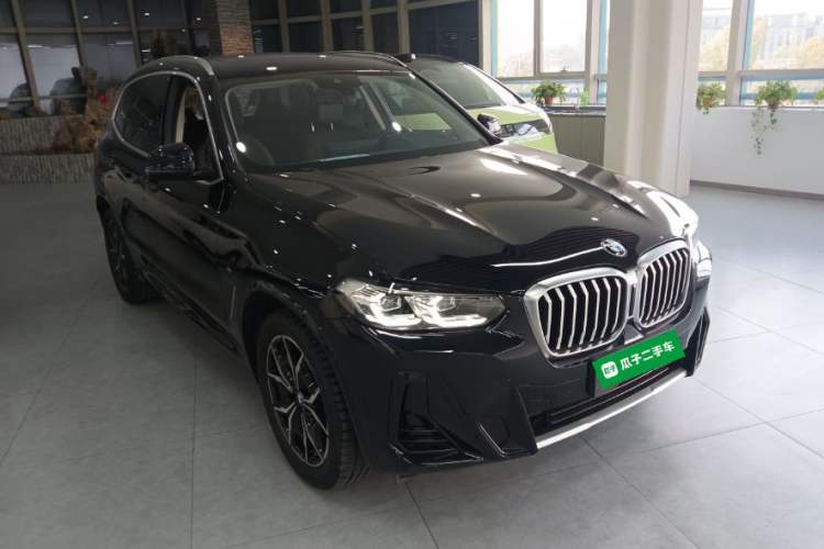Used BMW X3 2023 xDrive25i M Sport Package Front Right 45 Deg
