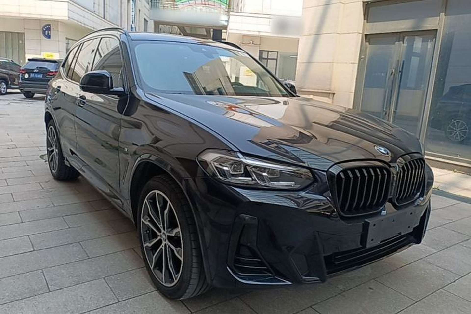 Used BMW X3 2023 Restyled xDrive30i Leading Edition M Night Sky Package Front Right 45 Deg