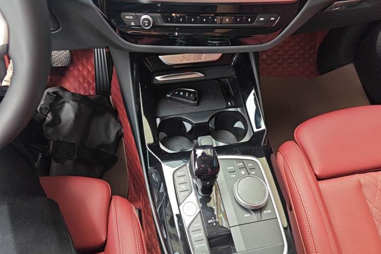 Used BMW X3 2023 xDrive30i Luxury Edition M Night Sky Package Gear Lever