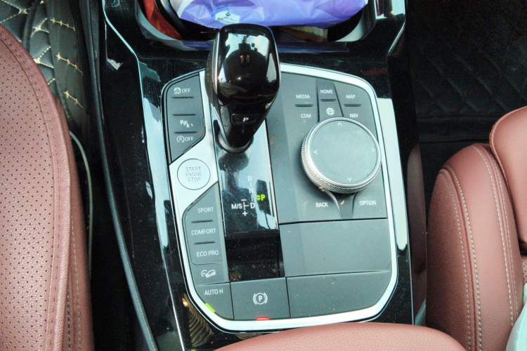 Used BMW X3 2023 xDrive25i M Sport Package Gear Lever