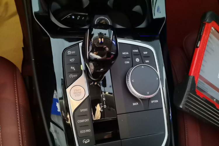 Used BMW X3 2023 Restyled xDrive30i Leading Edition M Night Sky Package Gear Lever