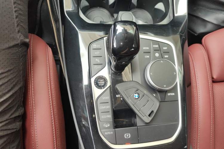 Used BMW X3 2023 Restyled xDrive30i Leading Edition M Night Sky Package Gear Lever