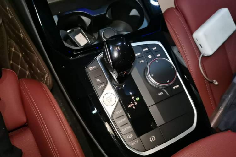 Used BMW X3 2023 xDrive25i M Sport Package Gear Lever