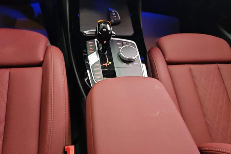 Used BMW X3 2023 Restyled xDrive30i Leading Edition M Night Sky Package Gear Lever