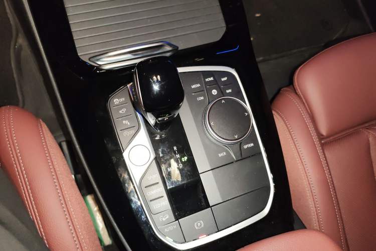 Used BMW X3 2023 Restyled xDrive30i Leading Edition M Night Sky Package Gear Lever