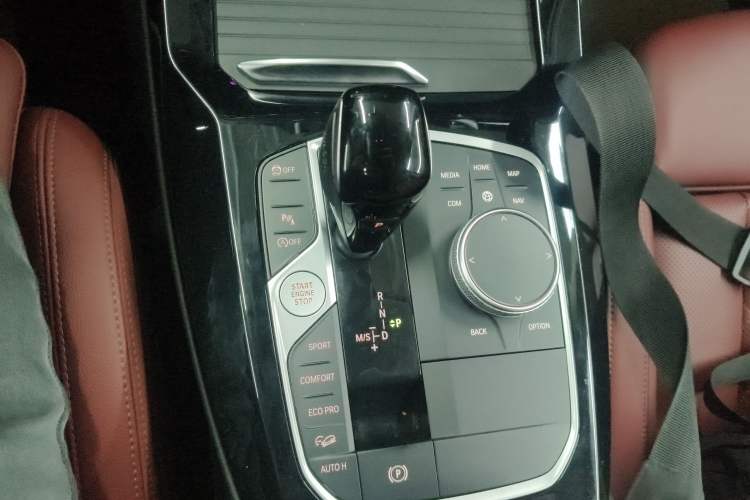 Used BMW X3 2023 xDrive25i M Sport Package Gear Lever