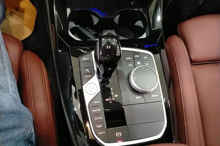Used BMW X3 2023 xDrive25i M Sport Package Gear Lever