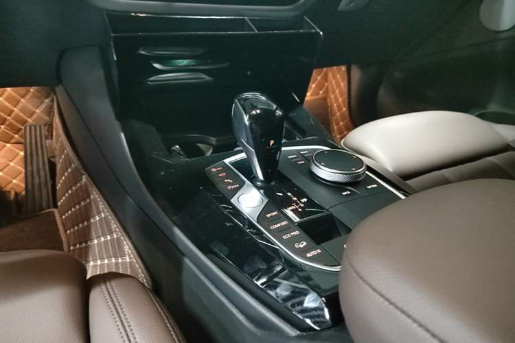 Used BMW X3 2023 Restyled xDrive30i Leading Edition M Night Sky Package Gear Lever