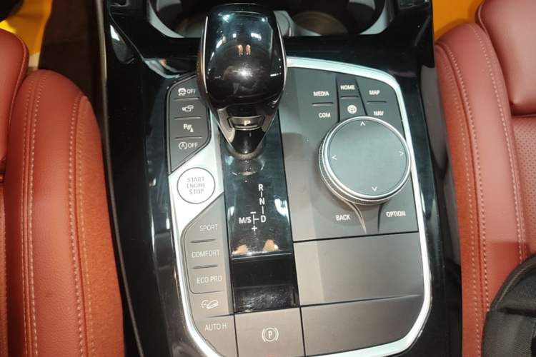 Used BMW X3 2023 Restyled xDrive30i Leading Edition M Night Sky Package Gear Lever