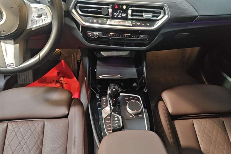 Used BMW X3 2023 Restyled xDrive30i Leading Edition M Night Sky Package Gear Lever