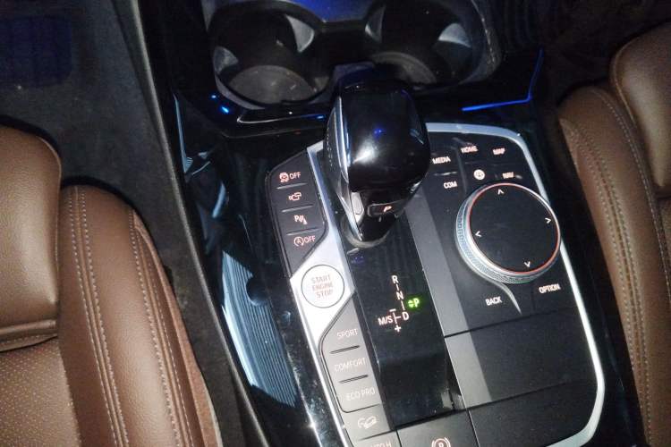 Used BMW X3 2023 xDrive30i Luxury Edition M Night Sky Package Gear Lever
