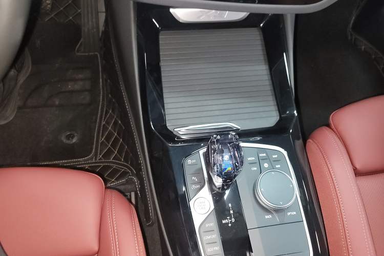 Used BMW X3 2023 xDrive25i M Sport Package Gear Lever