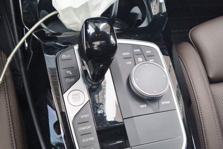 Used BMW X3 2023 xDrive25i M Sport Package Gear Lever