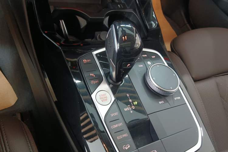 Used BMW X3 2023 xDrive25i M Sport Package Gear Lever