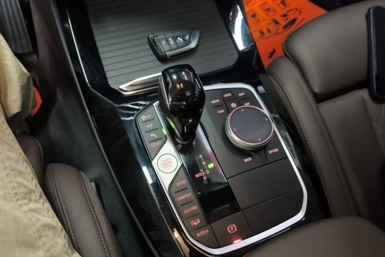 Used BMW X3 2023 Restyled xDrive30i Leading Edition M Night Sky Package Gear Lever