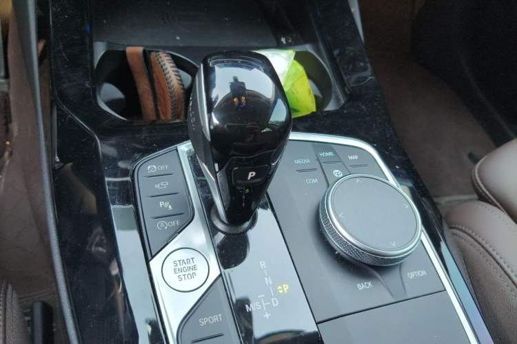 Used BMW X3 2023 xDrive30i Luxury Edition M Night Sky Package Gear Lever