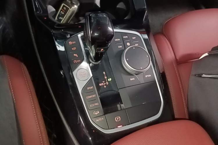 Used BMW X3 2023 Restyled xDrive30i Leading Edition M Night Sky Package Gear Lever