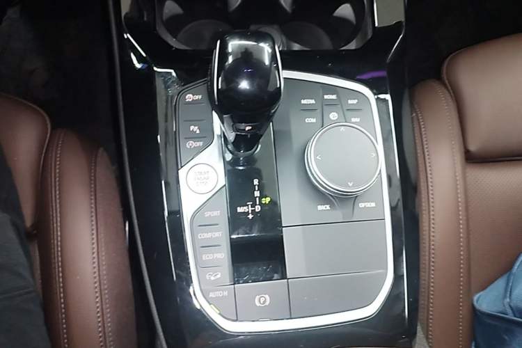 Used BMW X3 2023 xDrive25i M Sport Package Gear Lever