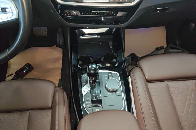 Used BMW X3 2023 Restyled xDrive30i Leading Edition M Night Sky Package Gear Lever