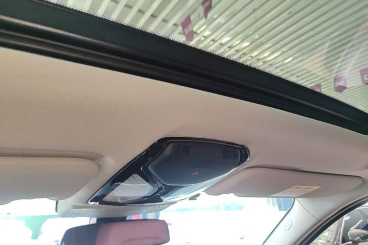 Used BMW X3 2023 Restyled xDrive30i Leading Edition M Night Sky Package Headliner