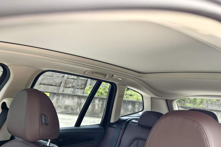 Used BMW X3 2023 xDrive25i M Sport Package Headliner